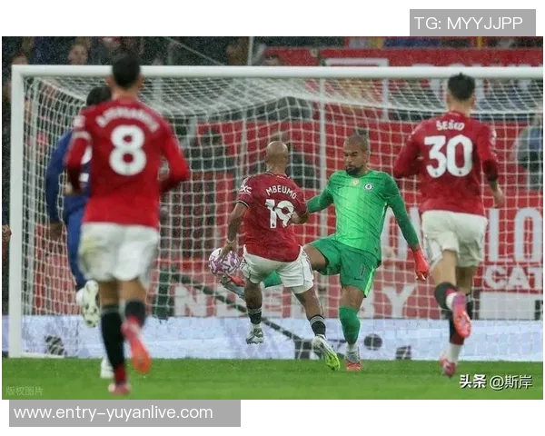 今晚英超焦点战曼联对阵利物浦精彩视频直播回顾与赛后分析